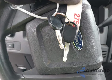 2012 Ford F-150 Xl z USA, uszkodzony, nr VIN 1FTMF1CM4CKD69439